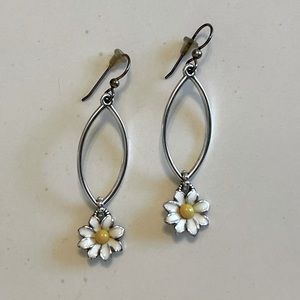 Silver Daisy Earrings
